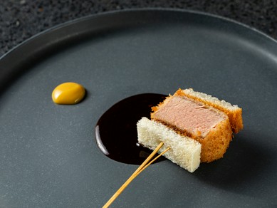 現地に行って実際に味わって買い付ける銘酒が味わえます