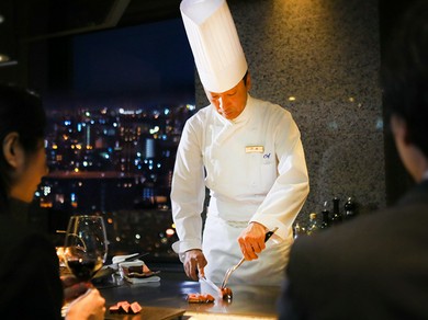 地上100mから夜景を眼下に、個室で優雅に当別な時間を