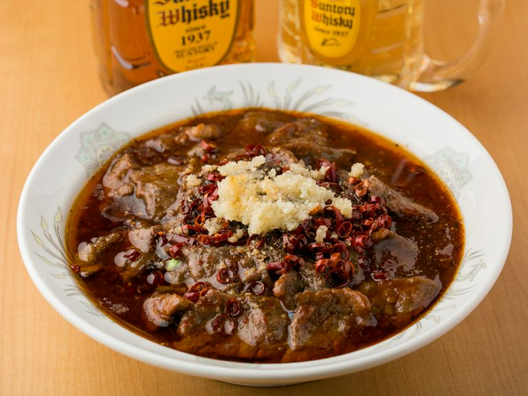 これぞ四川料理、刺激的な辛さと熱さがクセになる美味しさ『牛肉の四川風煮込み』