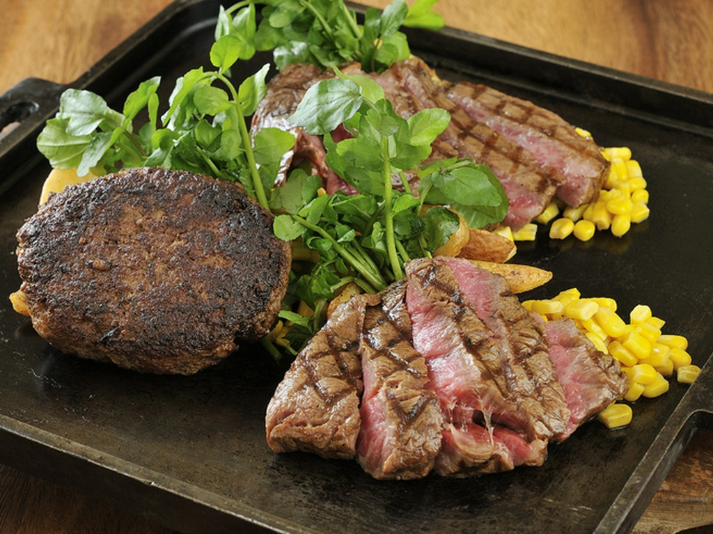 2名様から3名様でどうぞ『ステーキ盛り合わせ』