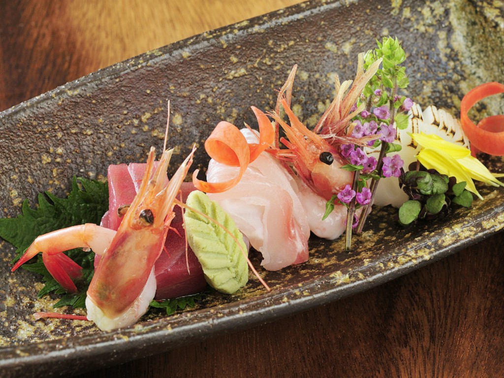 刺身盛り合わせ