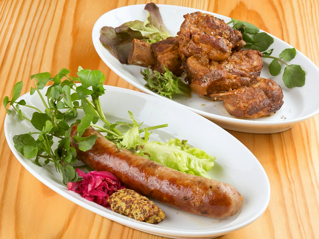 いも豚のうま味が楽しめる『自家製ソーセージ』