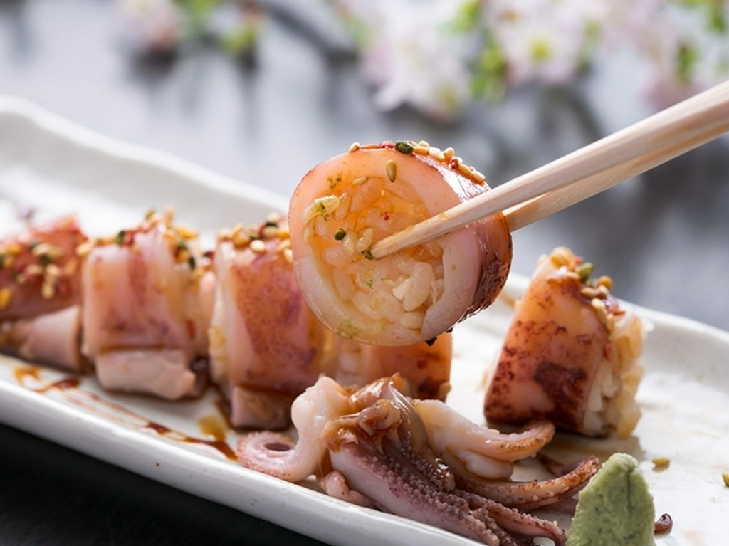 江戸前寿司の定番『煮ヤリイカ印籠詰め』