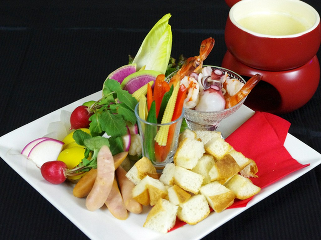 タベタリア風アンチョビチーズフォンデュ（2～3名様分）