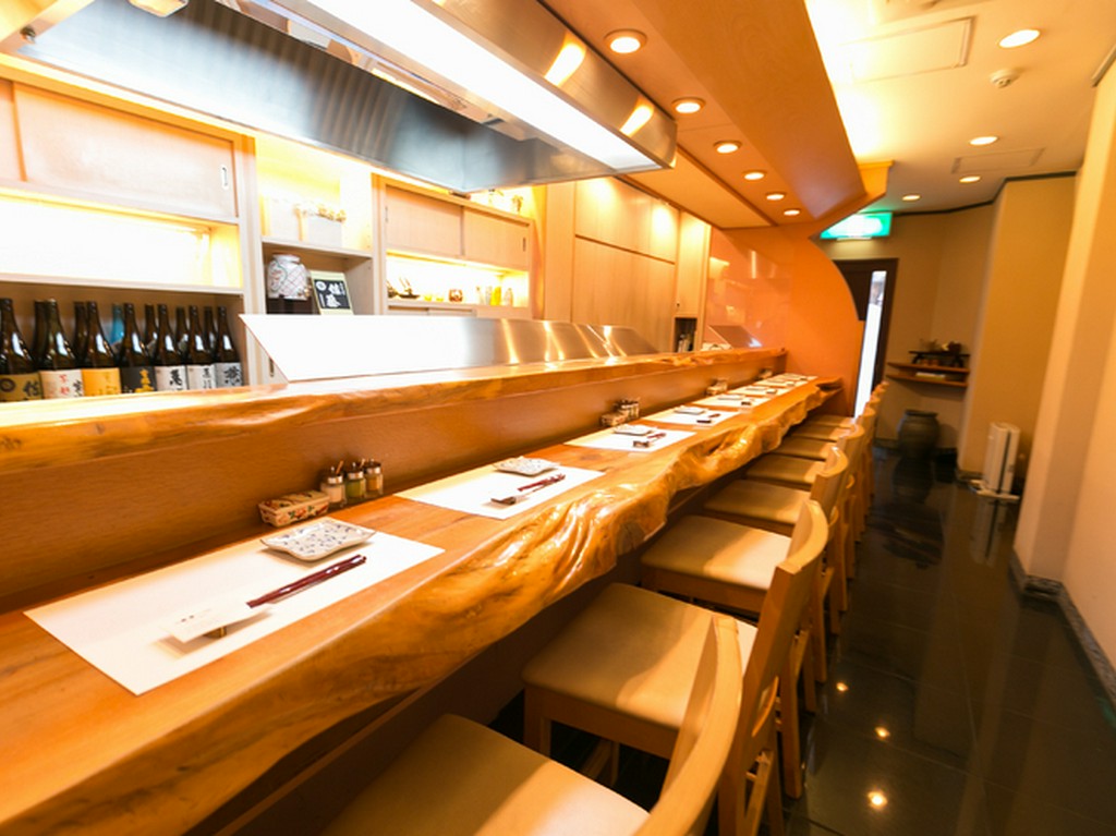 BGMにJazzが流れるお洒落な串揚げのお店