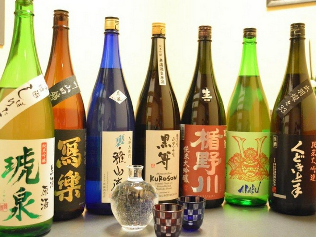 定番の日本酒にはじまり、豊富なお酒を味わえる