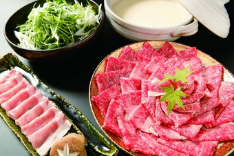 最高級A5ランクの和牛のみ！　飲み放題付き豆乳しゃぶしゃぶコース