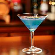 東京ステーションホテル開業100周年記念カクテル。爽やかな味わいと、シトラス特有の爽快感が特徴。