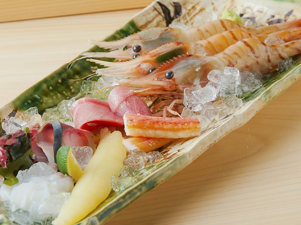 旬の魚介類や近海ものが食べられる『お刺身盛り合わせ』