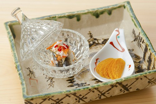 手間ひまをかけてつくられた『ハタハタの飯鮨と自家製カラスミ』