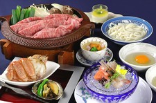 毛蟹塩湯で・雲丹・道産刺身を始め、活あわびはステーキで！