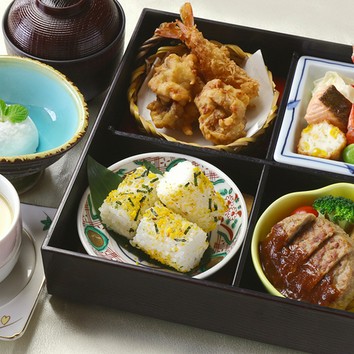 和食お子様膳　3300円