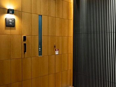 入り口から幕を開ける、非日常的なひととき