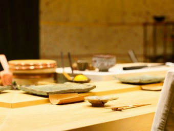 和やかな大人のデートに。木の温もり溢れる優しい空間