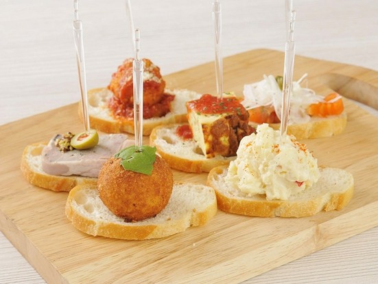 チキン バル 伊太利亭 東陽町 南砂町 イタリアン のグルメ情報 ヒトサラ