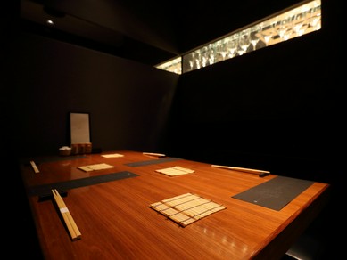 落ち着いた雰囲気の個室で大切な接待や会食を！