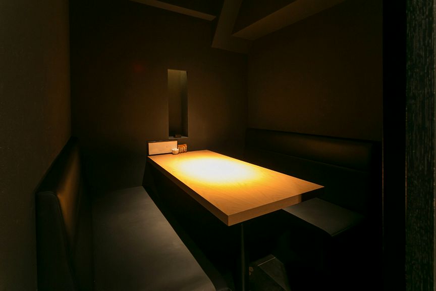 隠れ家的な雰囲気の空間で大切な時間を!