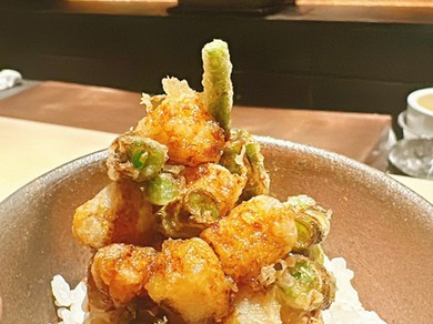 揚物専門店ならではのこだわり！『かき揚げ丼』は〆に