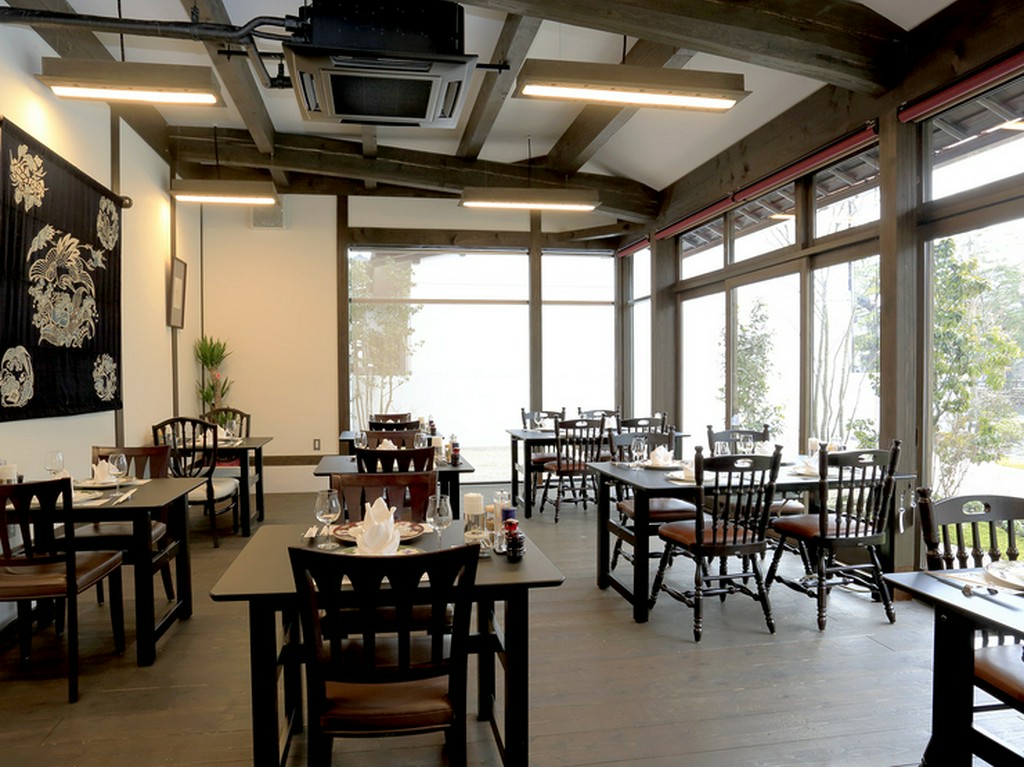 シックでモダンな店内。ゆったりと落ち着いた時間が過ごせる