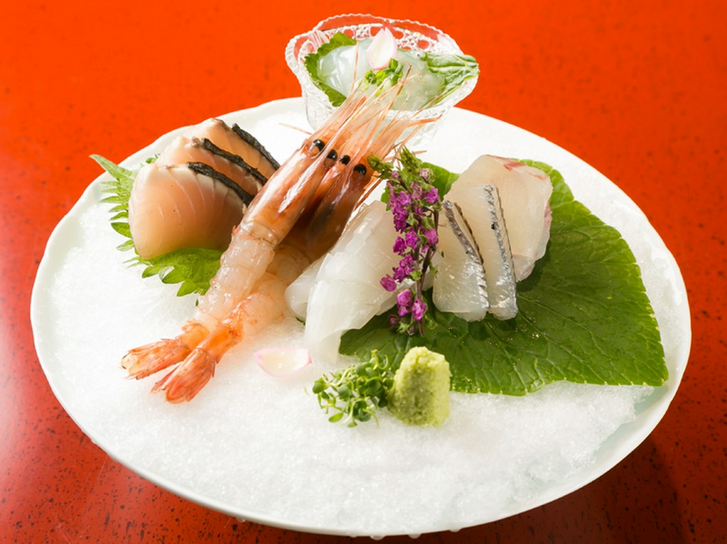 瀬戸内の新鮮な魚介を使った『刺身の盛り合わせ』