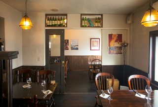 立食で40名様、着席スタイルでも30名様まで対応可能