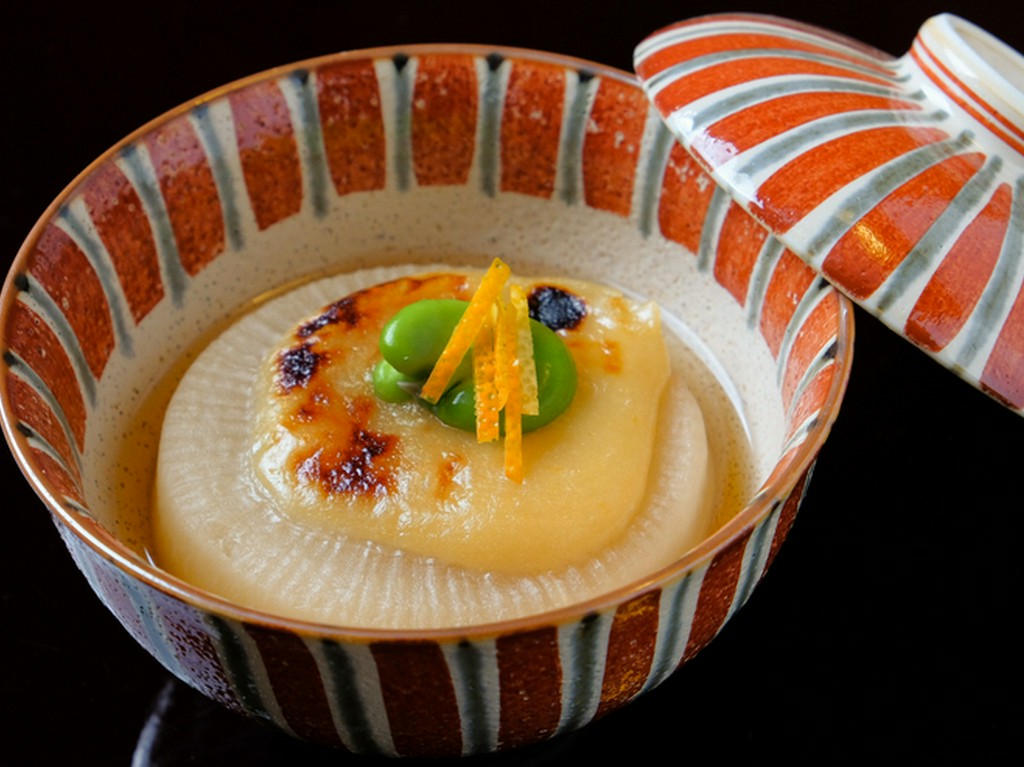 口に運ぶと柔らかくとろける『大根の焼き味噌仕立て』