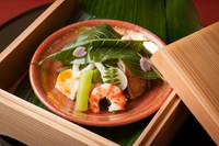 目で、香りで、そして味わいで季節の移ろいを表現。『八寸』