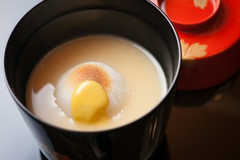 一子相伝。出汁も調味料も使わず素材の味を引き出す『白味噌雑煮』