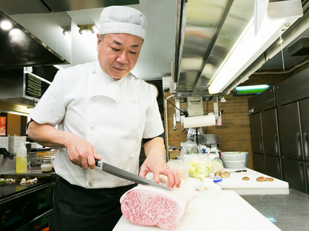 一品一品に心をこめて。タレやキムチなどもすべて手づくりで提供