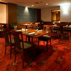 シックでオリエンタルな雰囲気漂う、非日常の空間