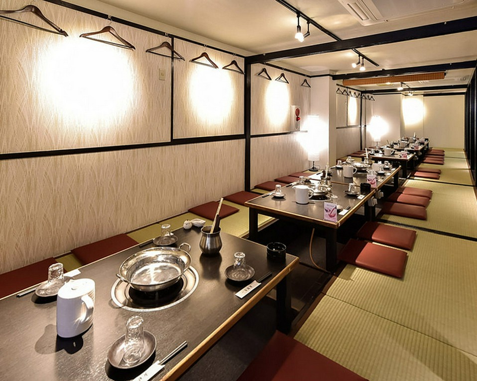 赤坂駅近！最大80名様まで予約可能。大人数の宴会もお任せ下さい