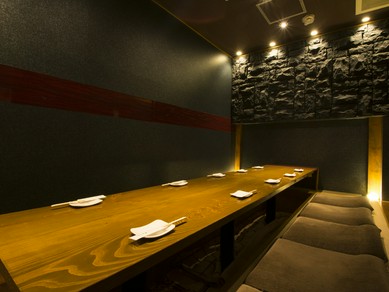 様々なコース料理や単品料理を個室にて