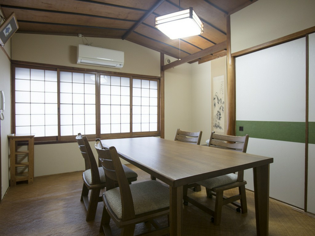 大切な人をもてなしたい時は2階のテーブル個室を