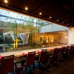 二人の時間をゆったりとくつろげる、和の趣溢れる日本料理店