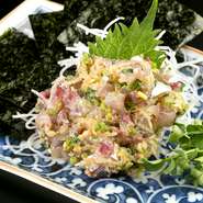漁師料理を【魚浜】流にアレンジ。寿司屋ならではの味わいに舌鼓『名物なめろう』