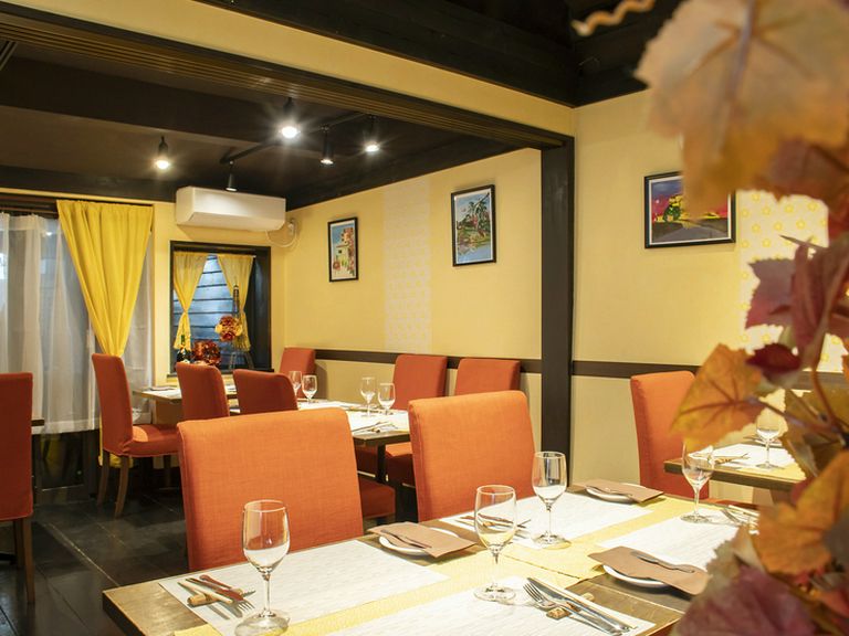 オーナーの人柄さながら、温かみのある雰囲気で和やか女子会