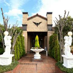 国道2号線沿いに建つ、おしゃれな洋館