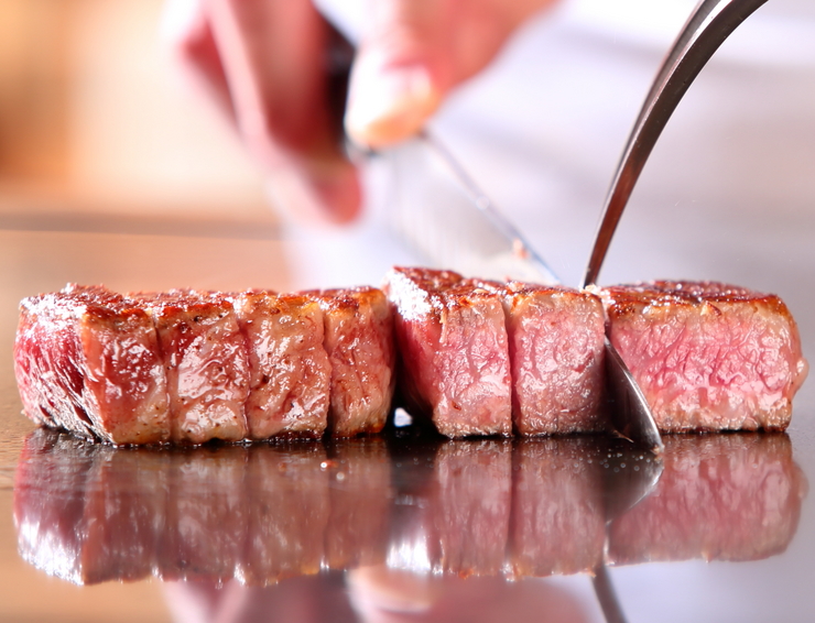 ● <Grand Prize> Kobe beef steak and prawn course