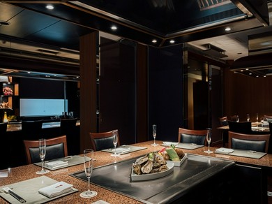 個室は2部屋。シーンに合わせて利用可能