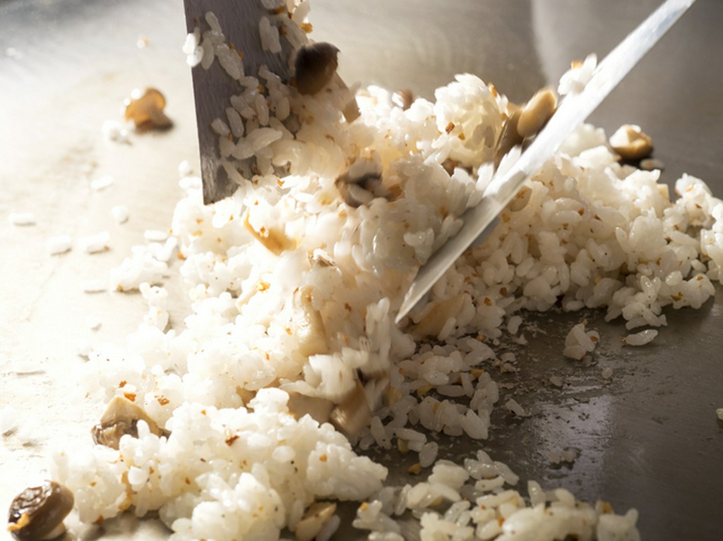 【鉄板焼　愛宕】オーダー率ナンバーワン『ガーリックライス』