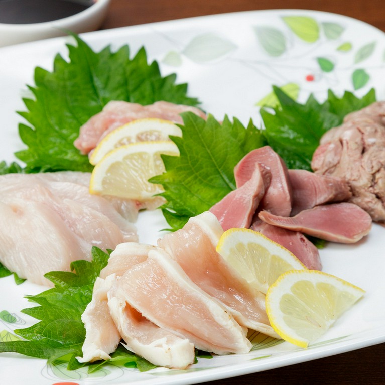 鶏刺　4種盛り
