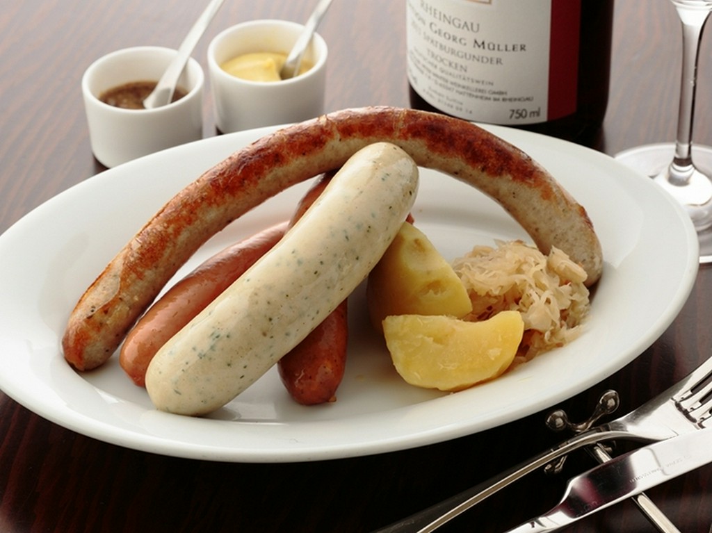 ドイツ伝統製法を日本人に食べやすく『ソーセージ盛り合わせ』