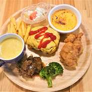馬肉のオムライスや馬肉のミートボール・ヒルトンホテルのデザートなどきっと満足できるボリュームです。

