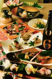 旬の食材の美味しさを堪能していただく『旬の会席コース』