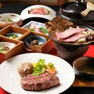 料理に使われるのは、飛騨古川から直送された厳選された飛騨牛です。そのおいしさをシンプルに堪能できる料理、『厚切りステーキ』『飛騨牛寿き焼』『しゃぶしゃぶ』『牛ひつまぶし』などが楽しめます。