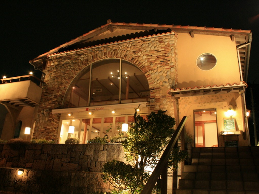 海辺のディナーは雰囲気がいい。