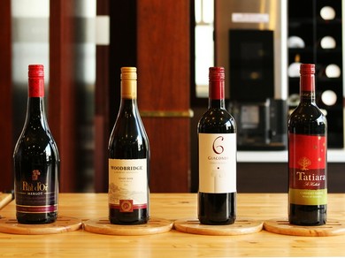 女性スタッフが選んだワインビュッフェ（ザ・ビアテラス限定）