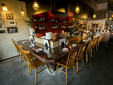 料理もさることながら世界のビールも魅力