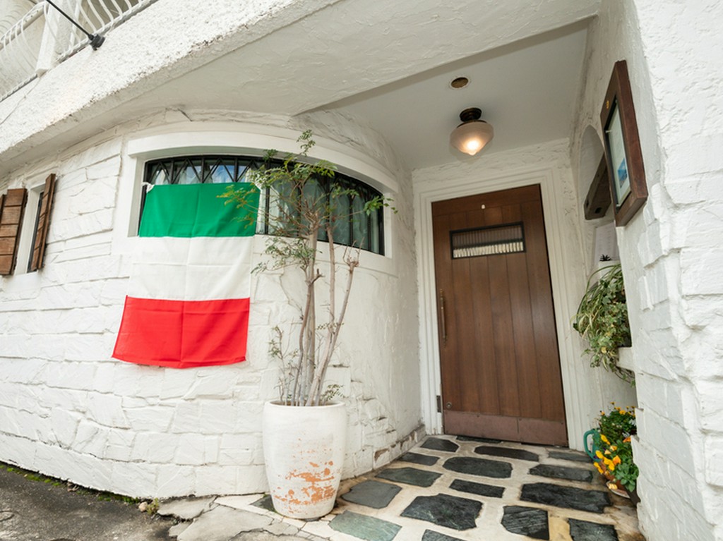 覚王山に佇む、隠れ家的レストラン