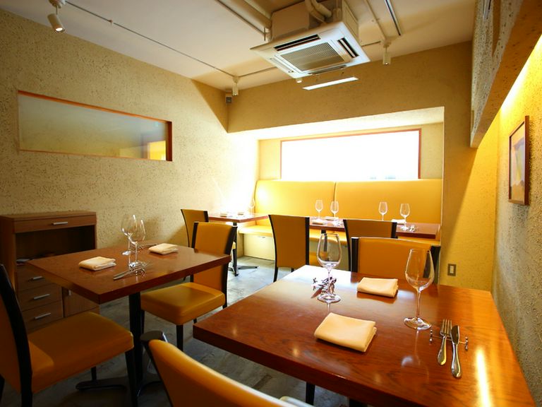 豊な時間に満たされたレストラン